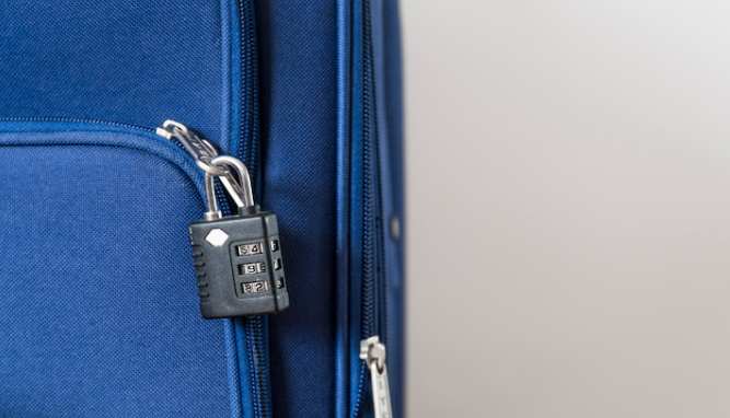 Locking luggage with tsa approved locks — how to protect your luggage at the airport