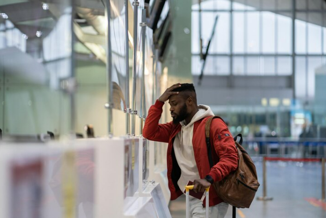 Man who left his bag unattended at the airport