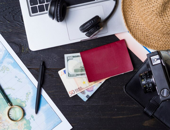 Man packing his travel files to avoid secondary inspection